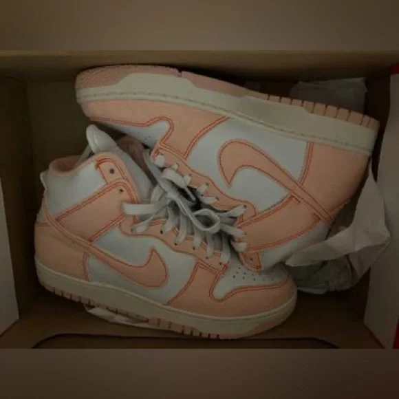 I got the wrong size and was unable to return them! - Picture 1 of 3